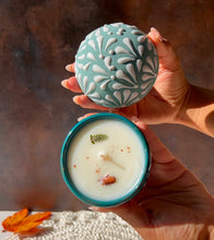 Load image into Gallery viewer, Alhajero candles

